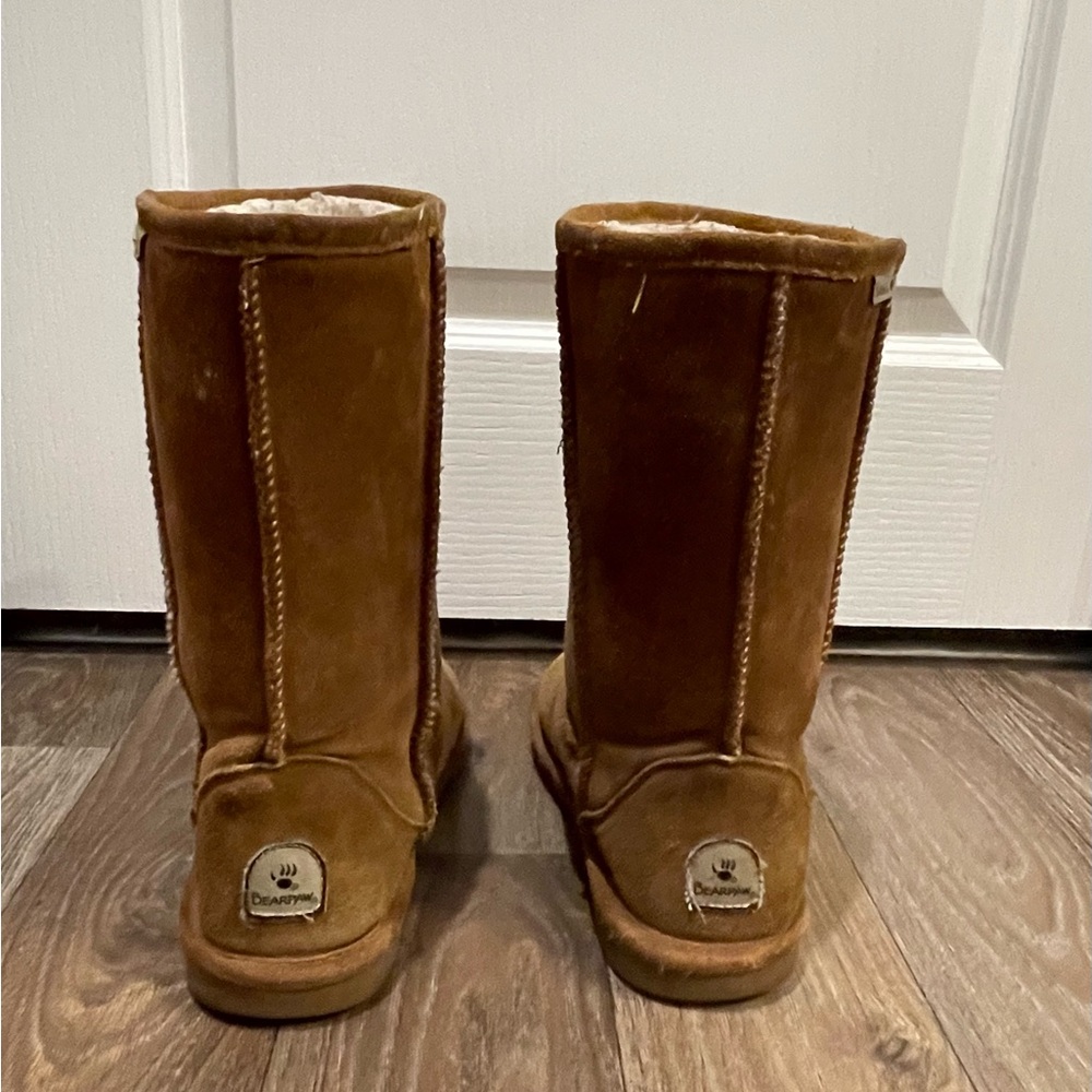 Boots - Picture 3 of 5